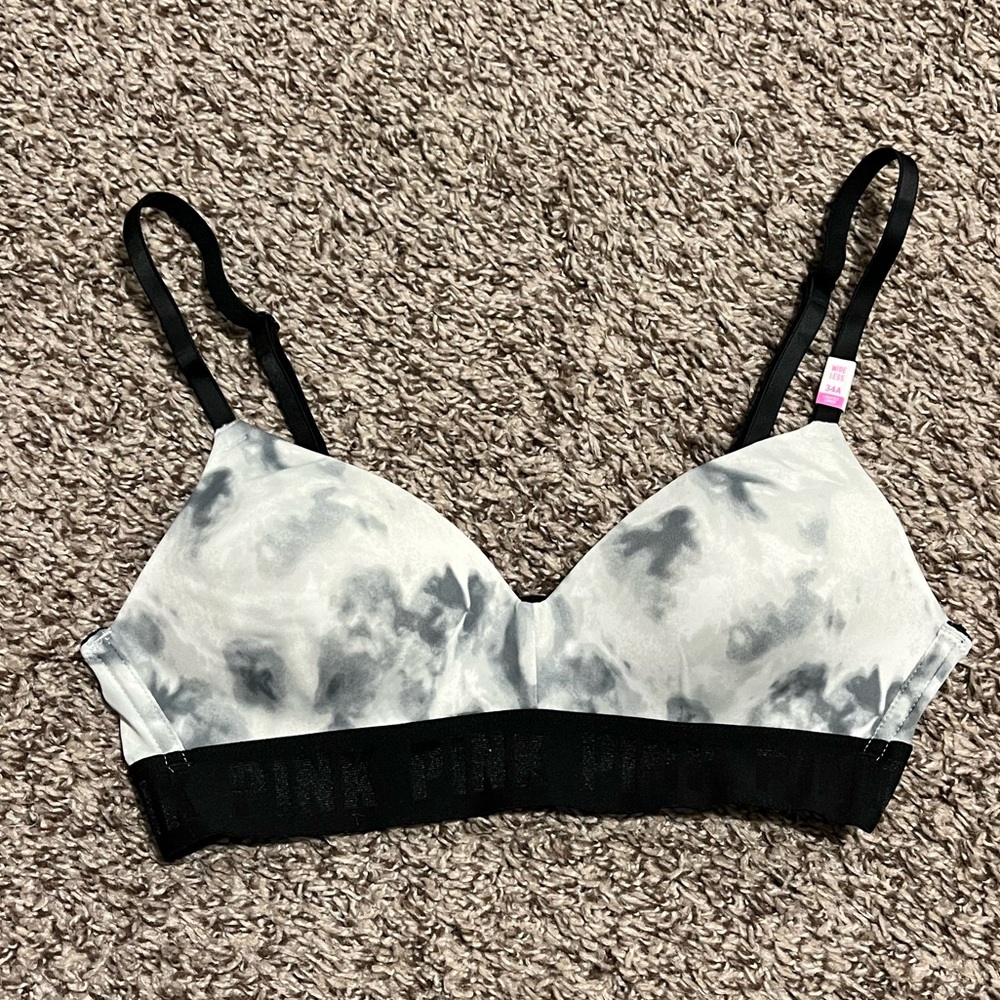 PINK wireless lightly lined bra